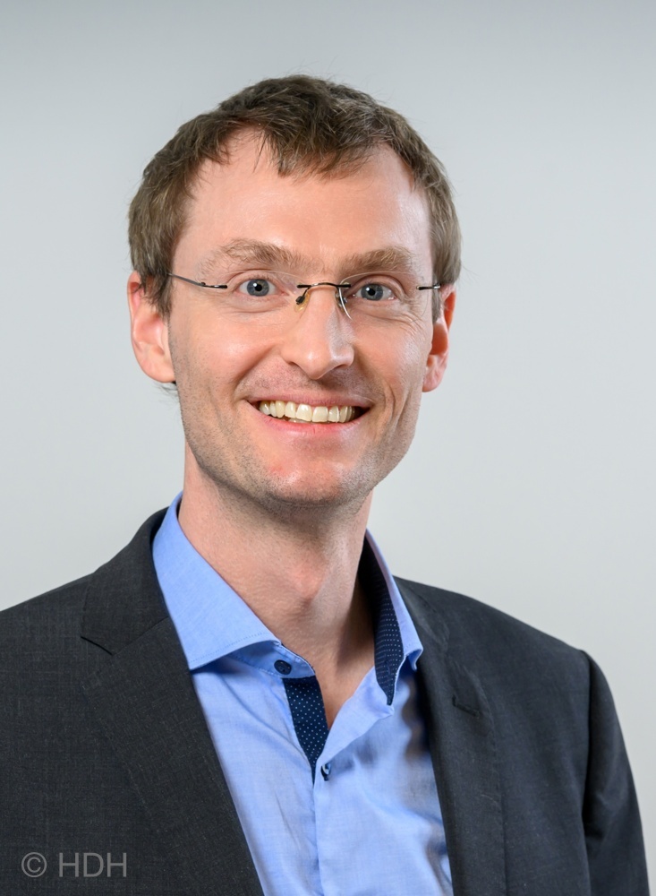 Dr. Järmo Stablo